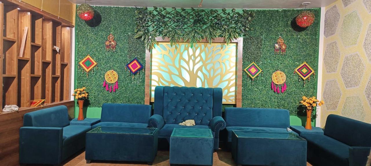 Hotel O Pop Angoori Farm House Mathura Exteriör bild
