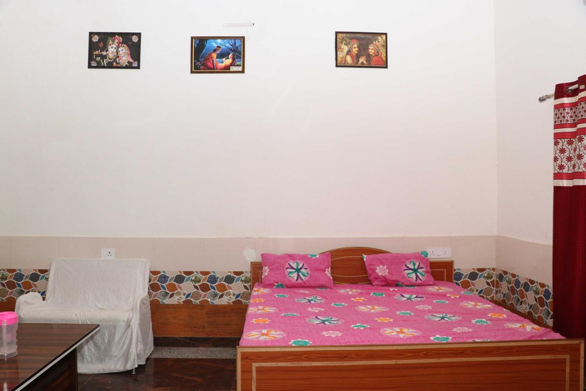 Hotel O Pop Angoori Farm House Mathura Exteriör bild